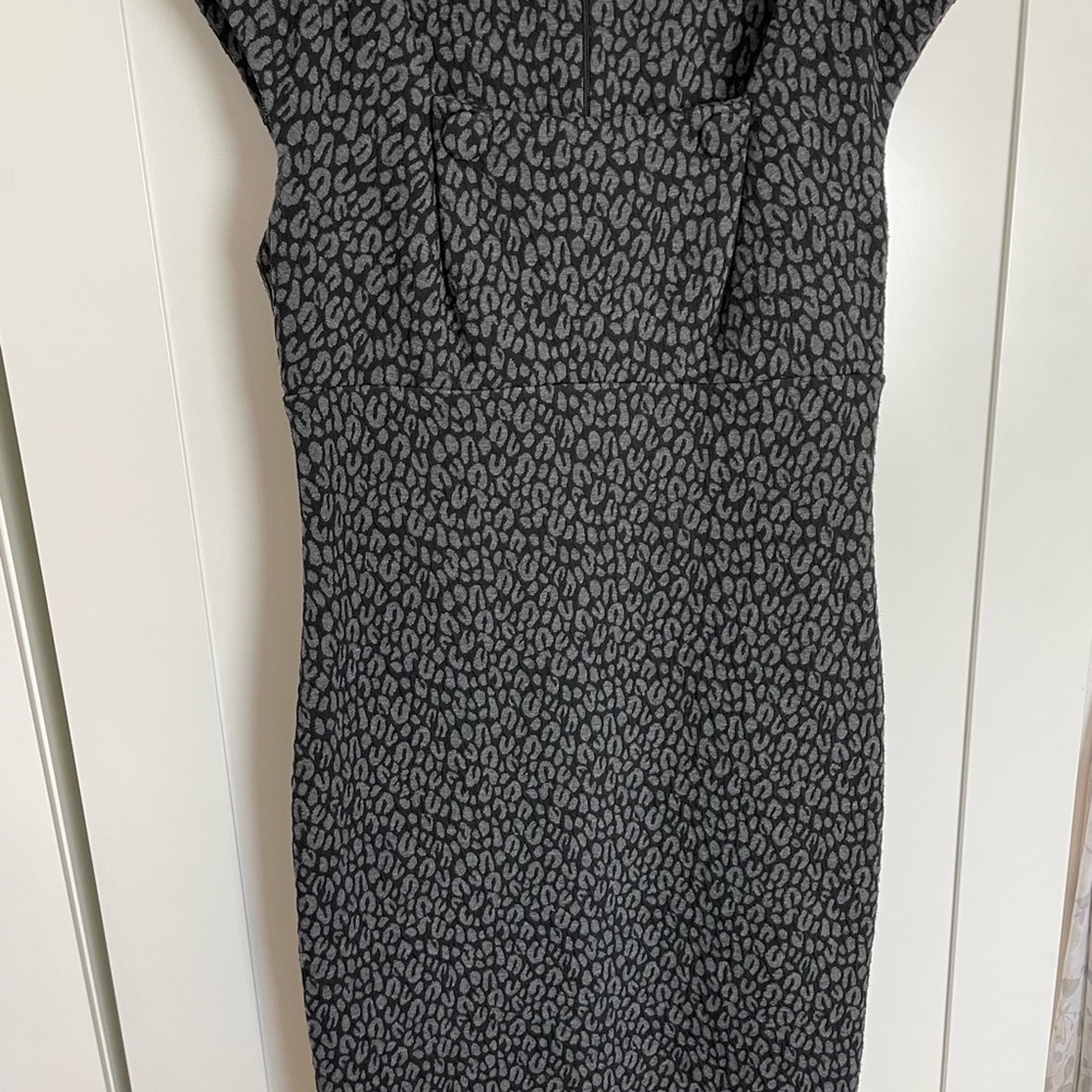 Calvin Klein Black and White Sleeveless Sheath Dress